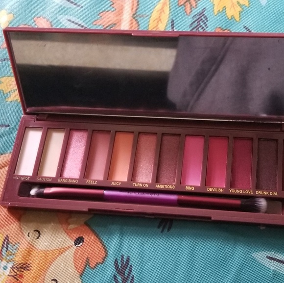 Urban Decay Other - Naked urban decay cherry new